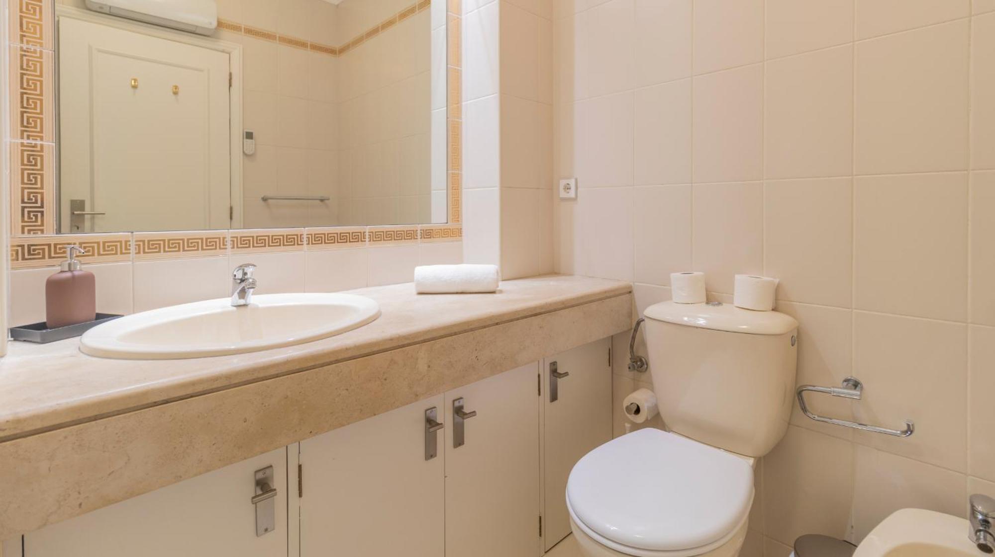 Charmy Rodrigues Lobo II Apartment By Unique Hosts Porto Ngoại thất bức ảnh